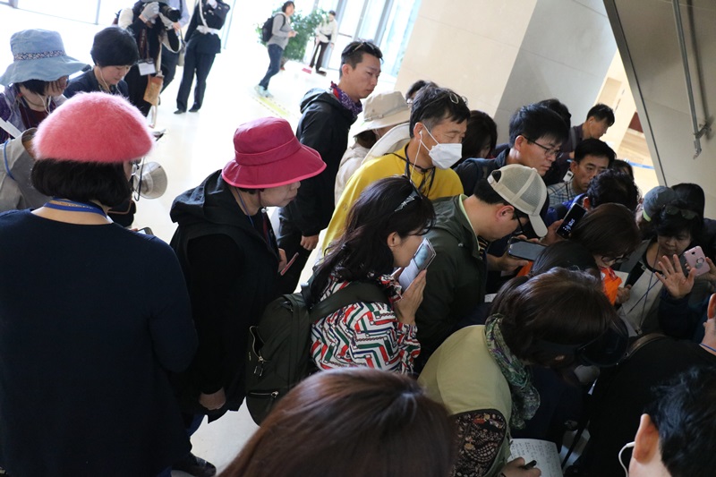052.JPG