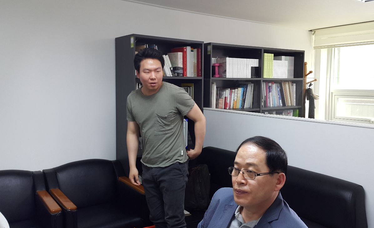 감독.PNG