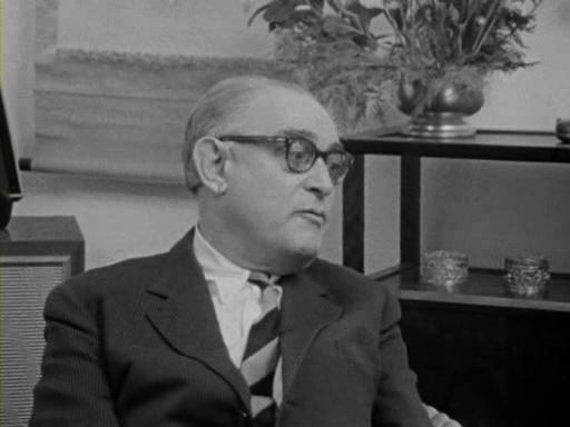 In.The.Year.Of.The.Pig.1968.DVDRip.XviD-iMBT.avi_000739364.jpg : 원과 네모 In.The.Year.Of.The.Pig.1968.DVDRip.XviD-iMBT.avi_000739364.jpg : 원과 네모