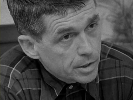 In.The.Year.Of.The.Pig.1968.DVDRip.XviD-iMBT.avi_006112028.jpg : 원과 네모